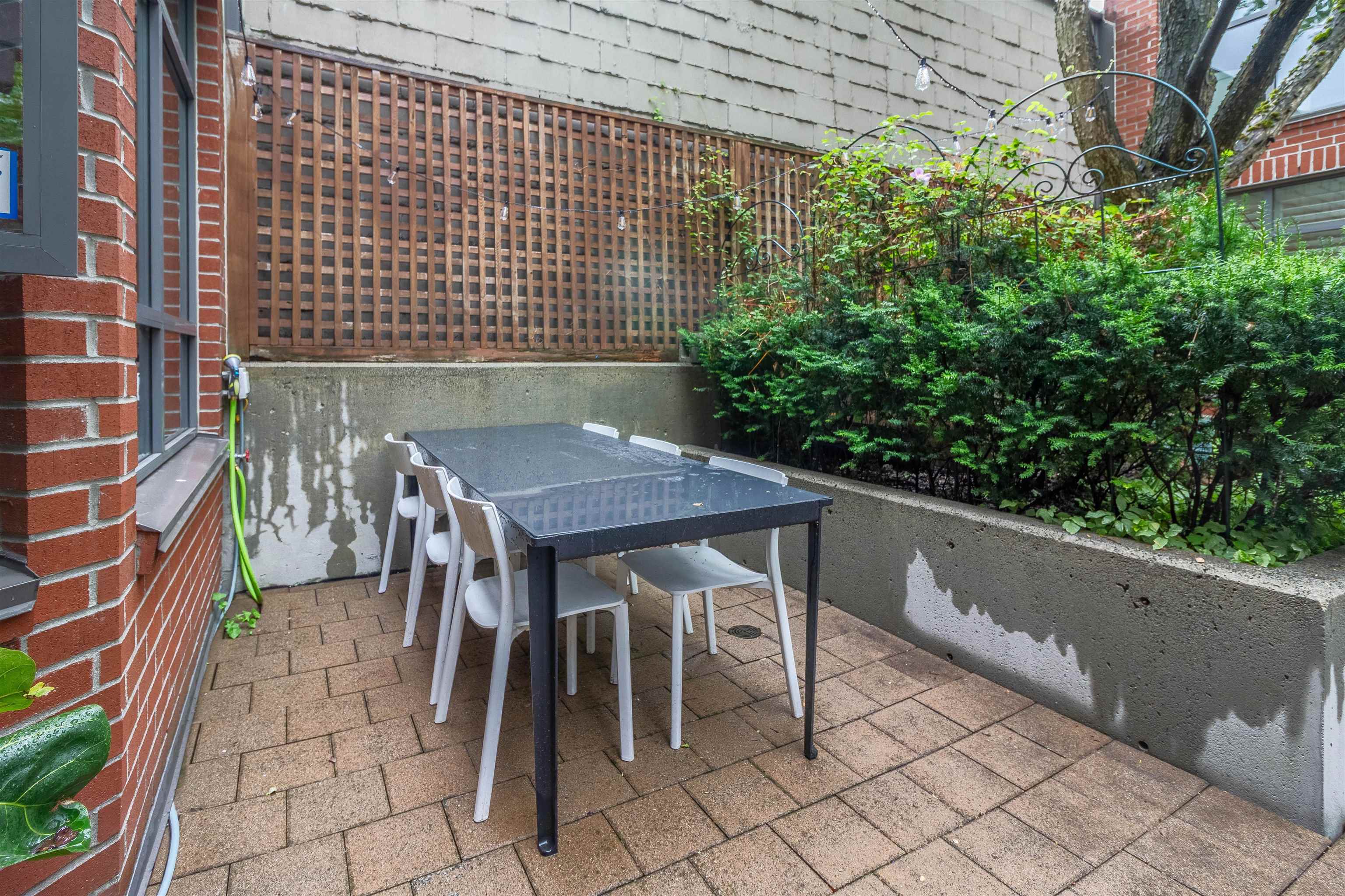 822 W 6TH AVENUE 23