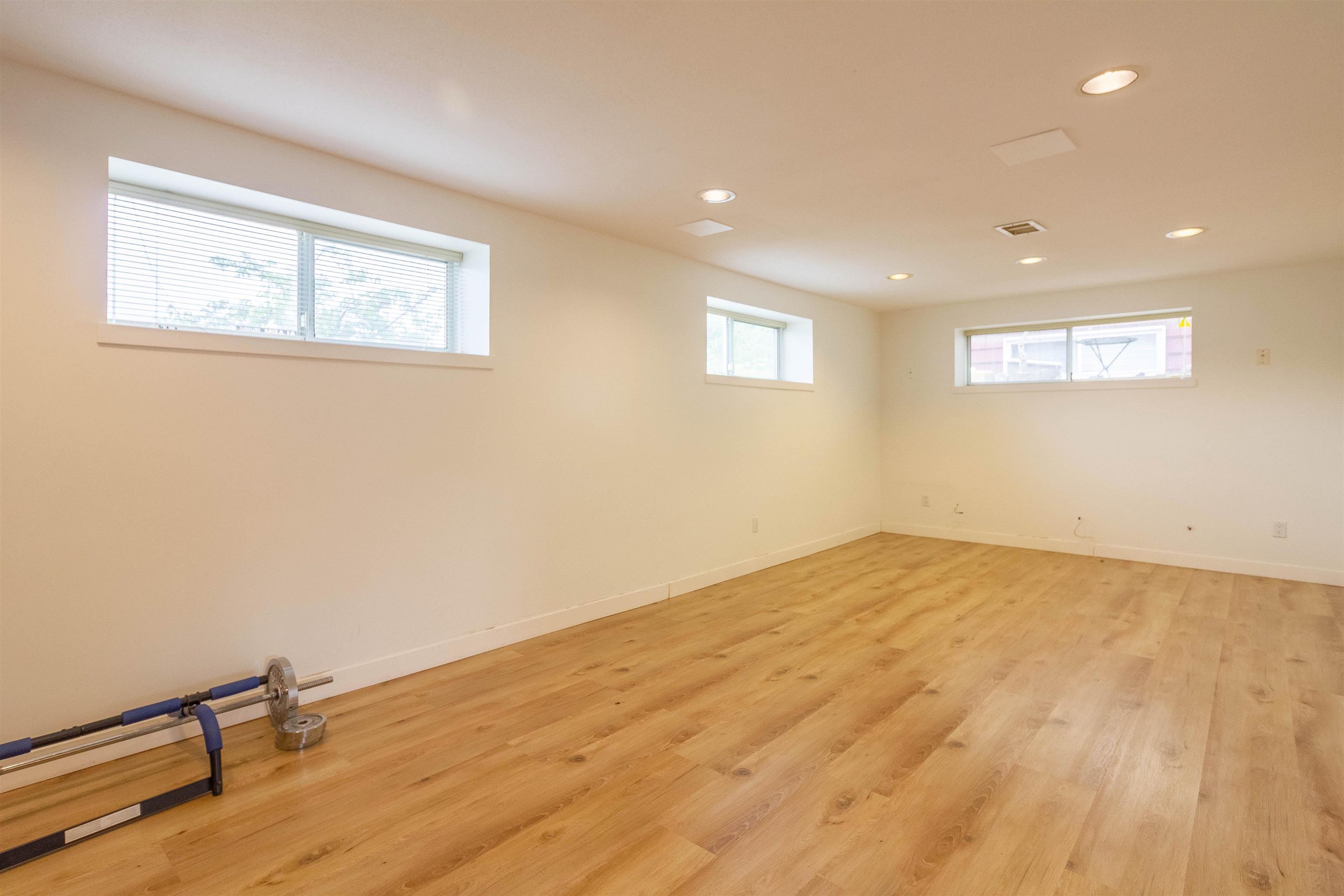 4810 FAIRLAWN DRIVE 20