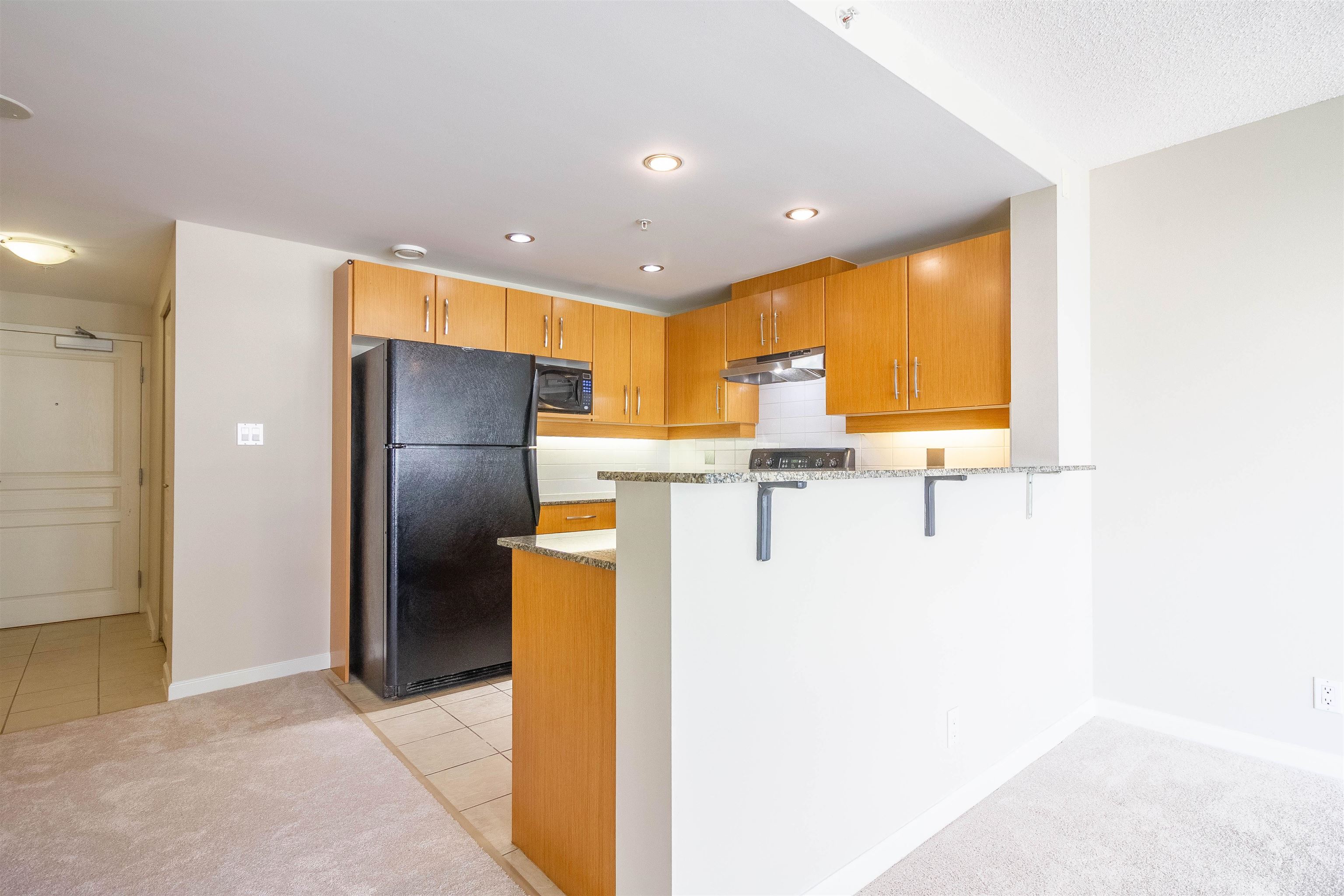 303 9298 UNIVERSITY CRESCENT 9