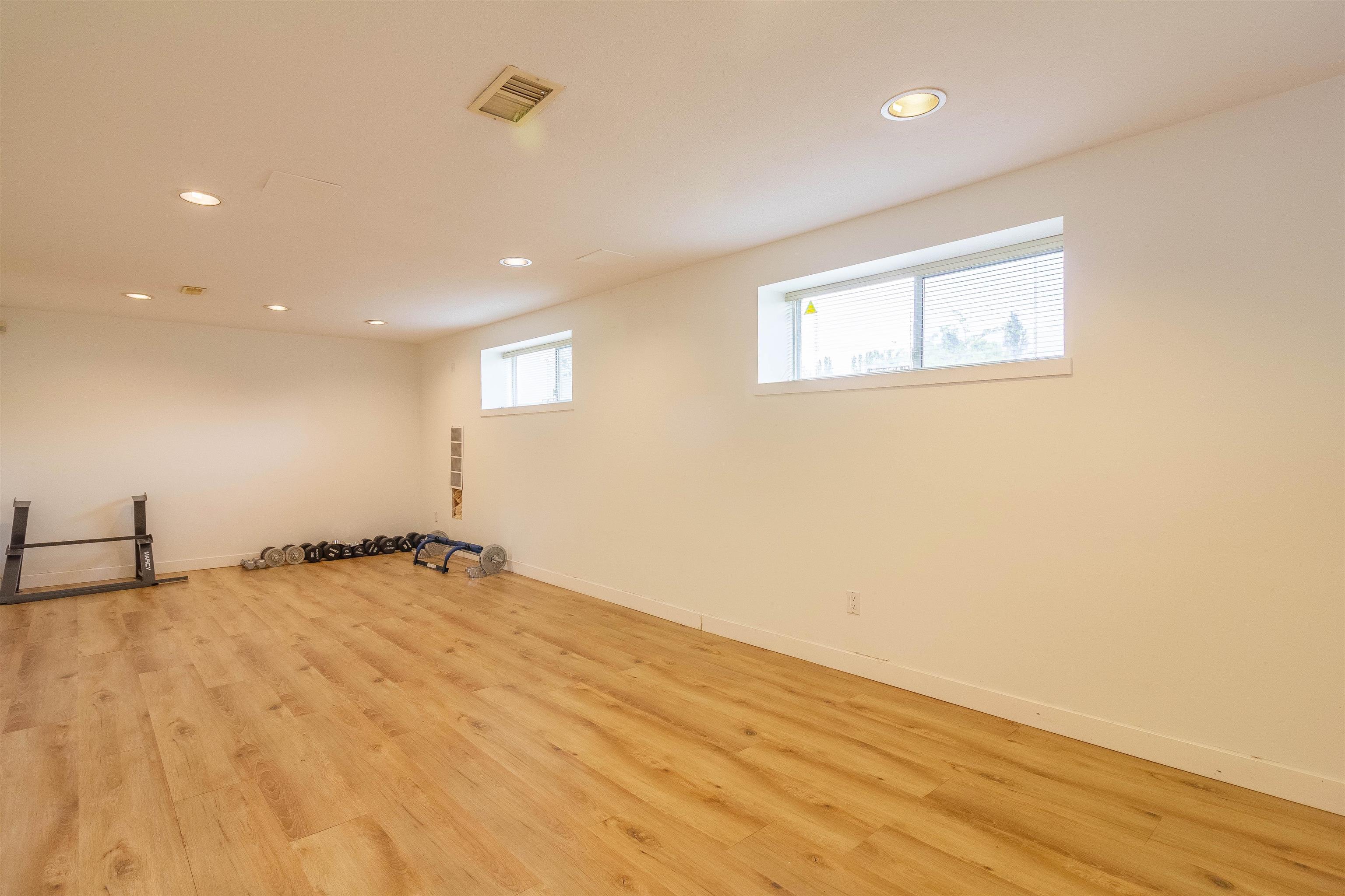 4810 FAIRLAWN DRIVE 21