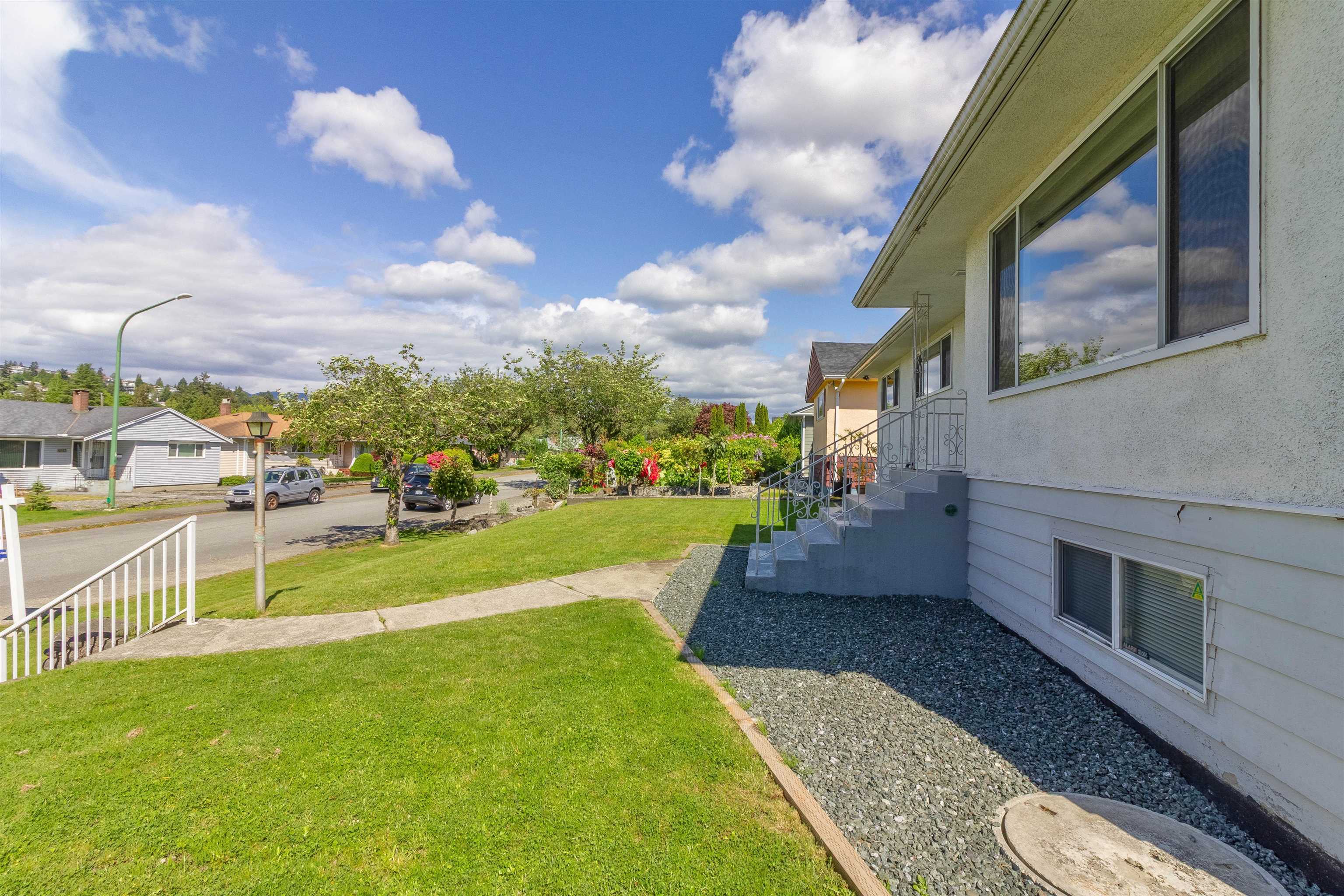 4810 FAIRLAWN DRIVE 35