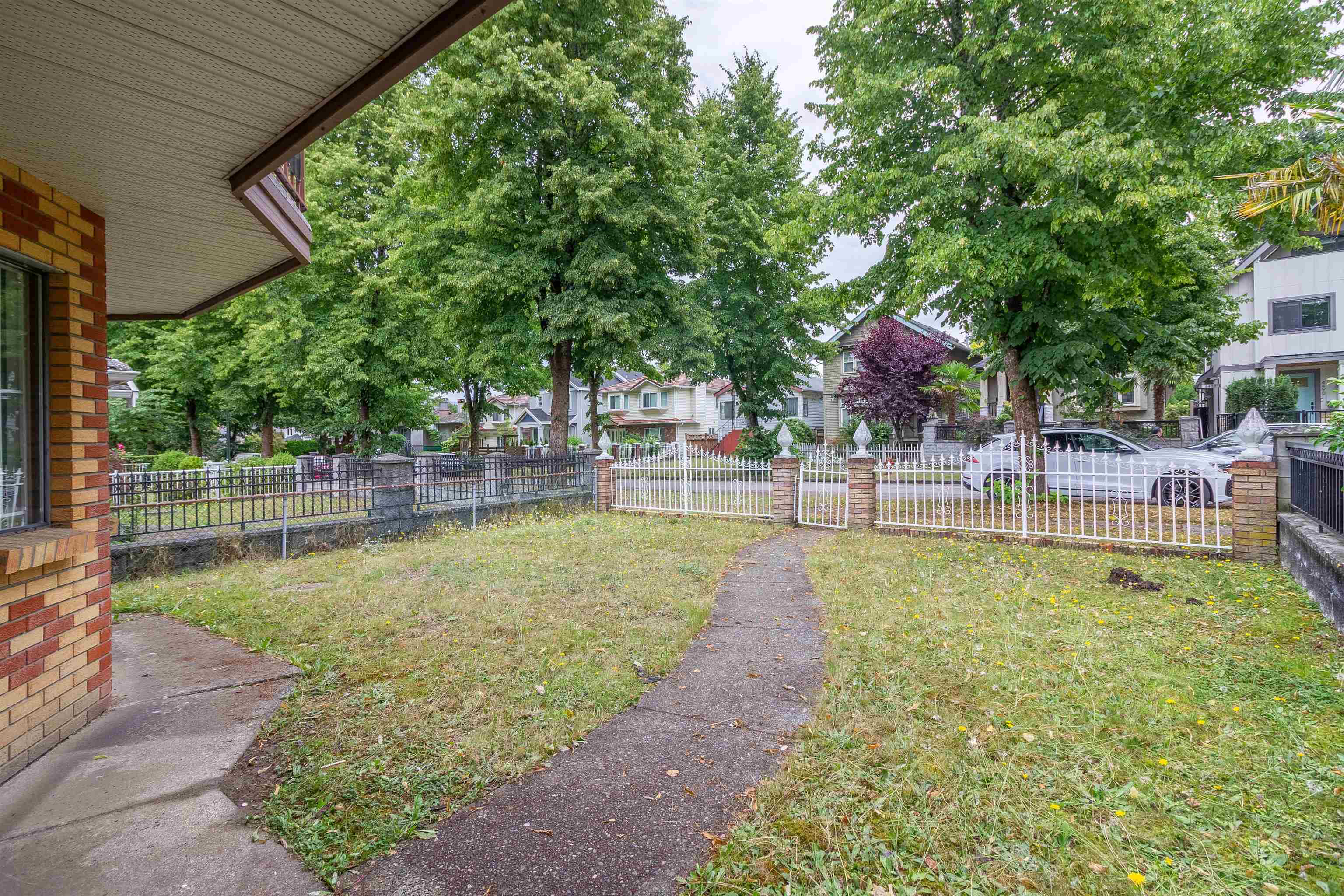 4467 PERRY STREET 32