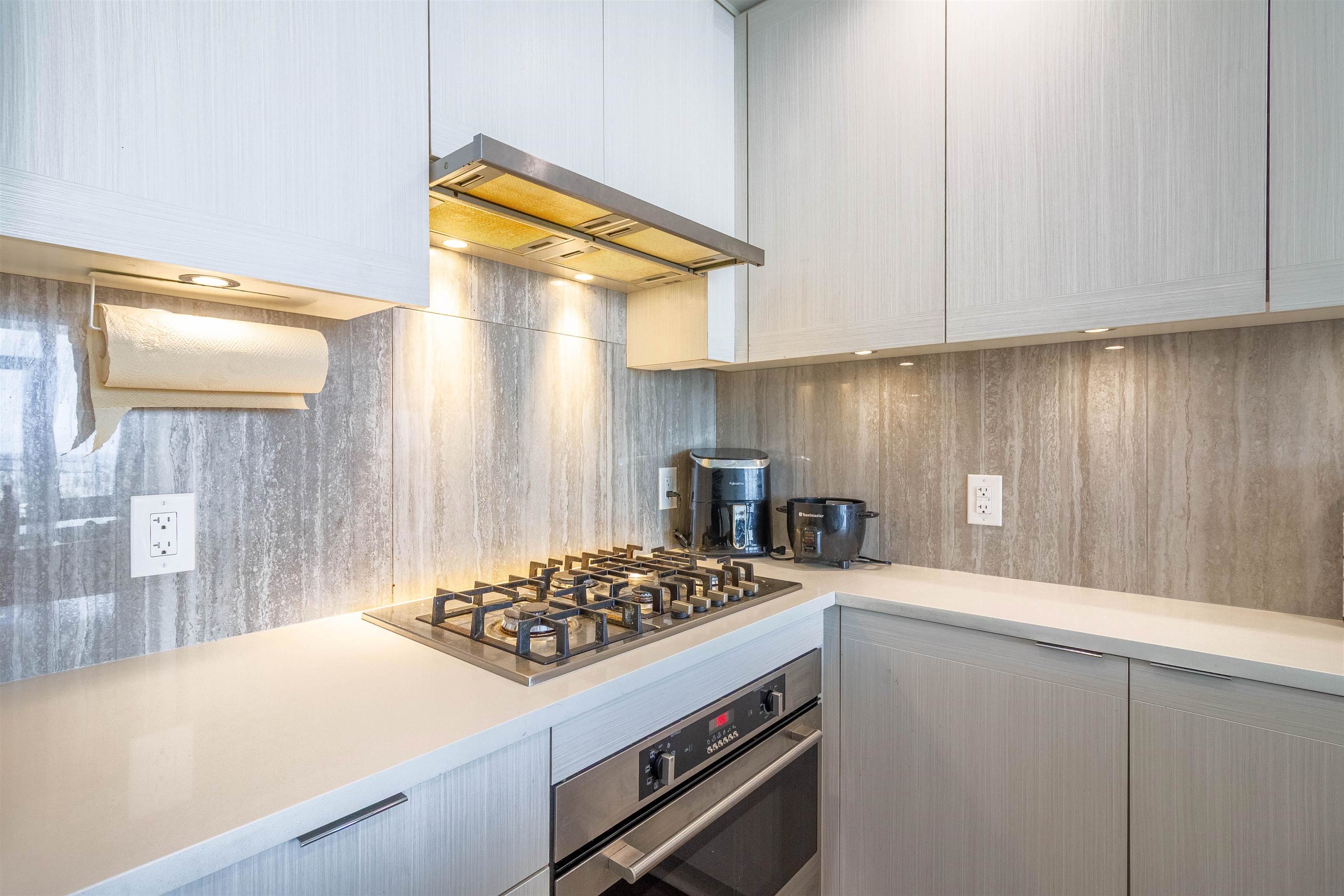 1803 5051 IMPERIAL STREET 9