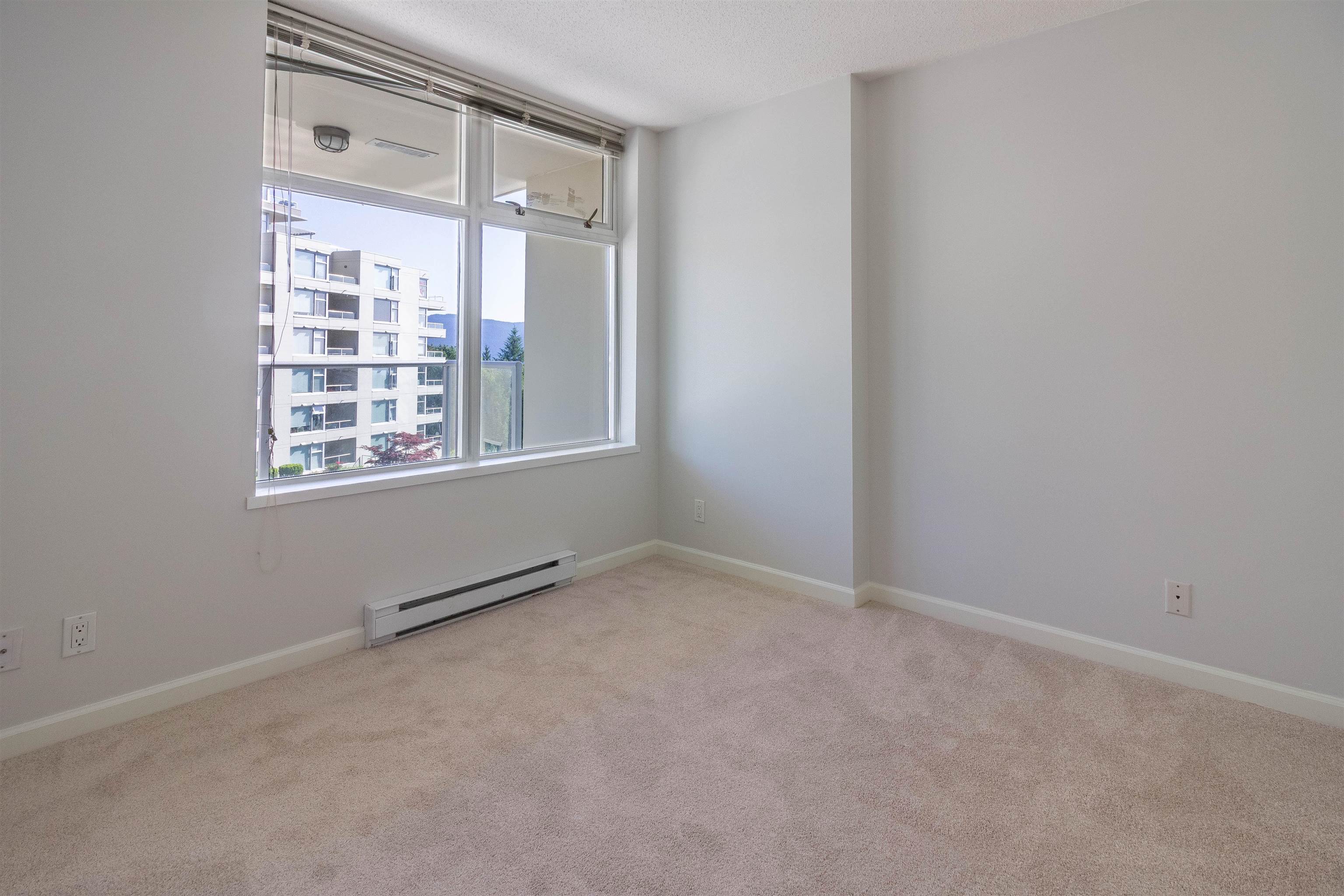 303 9298 UNIVERSITY CRESCENT 14