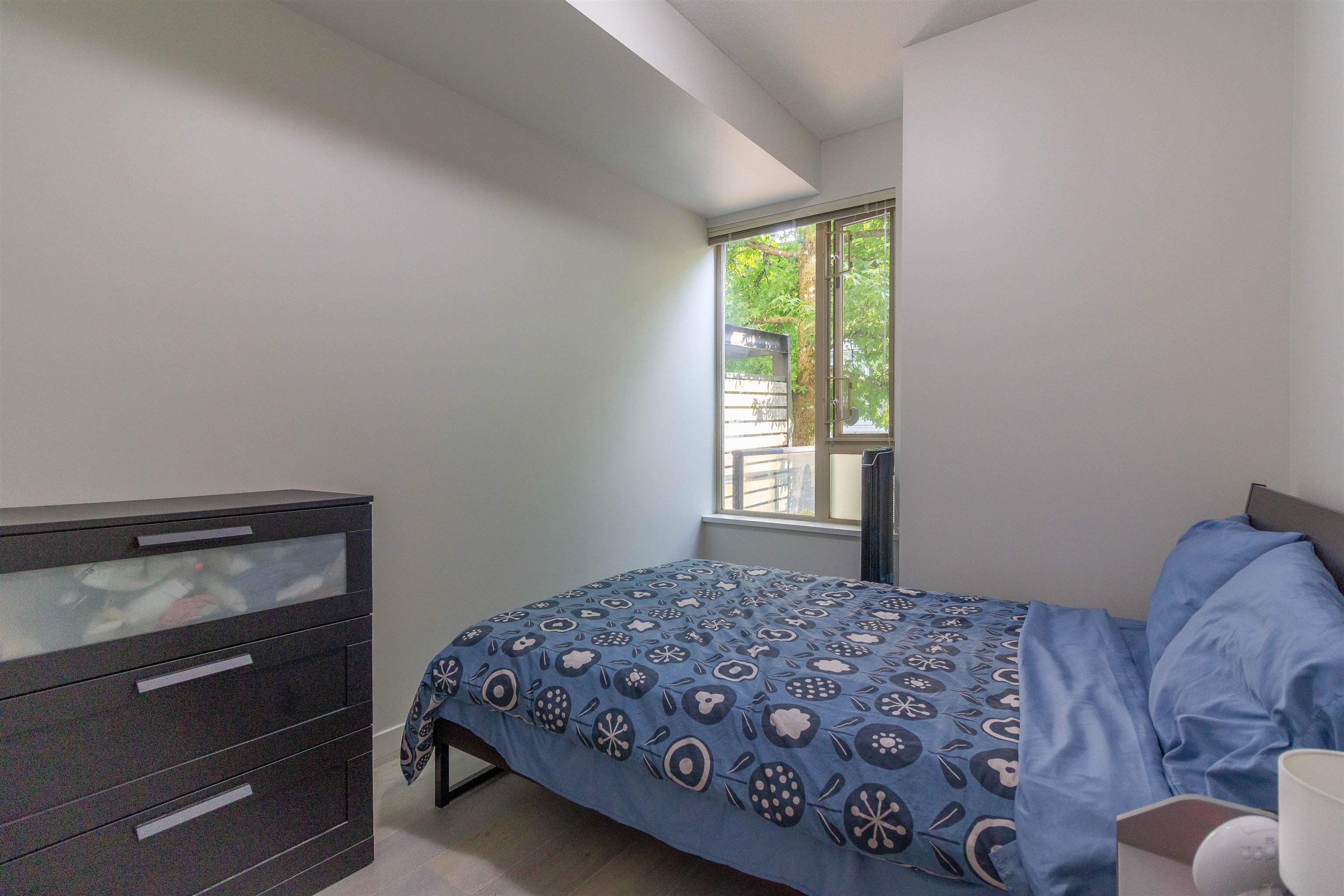 32 9229 UNIVERSITY CRESCENT 18