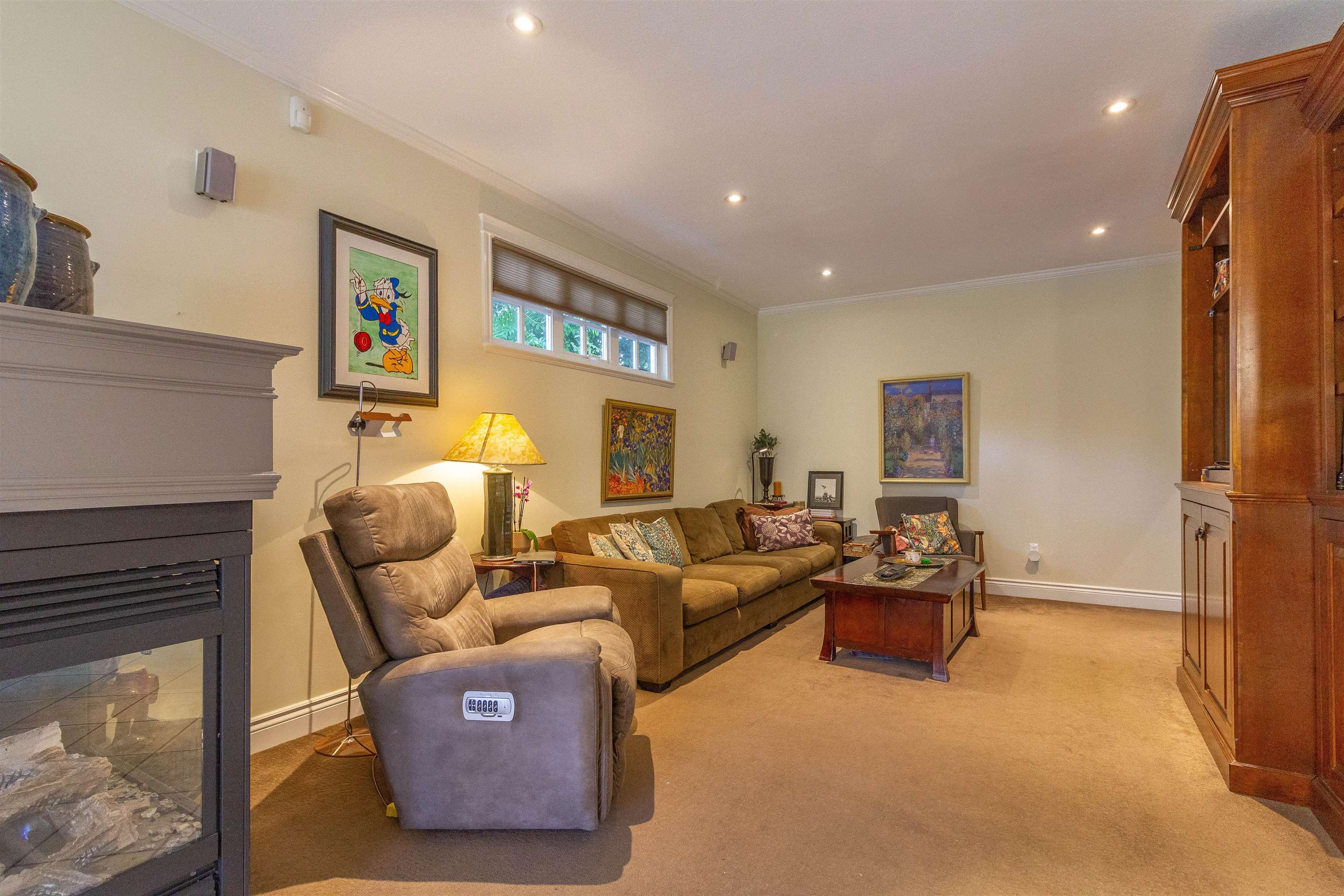 358 E 14TH STREET 12