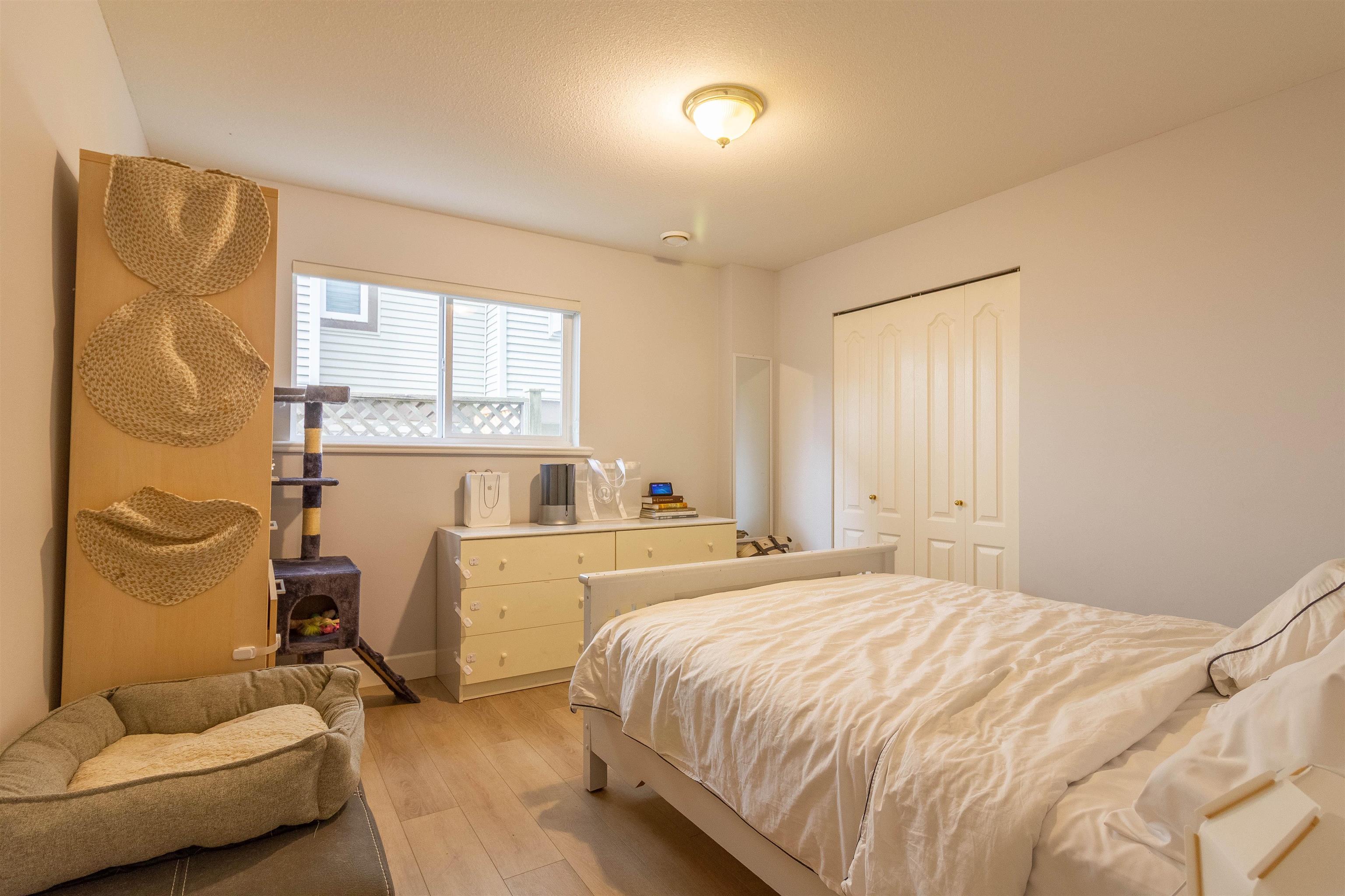 2115 BERKSHIRE CRESCENT 28