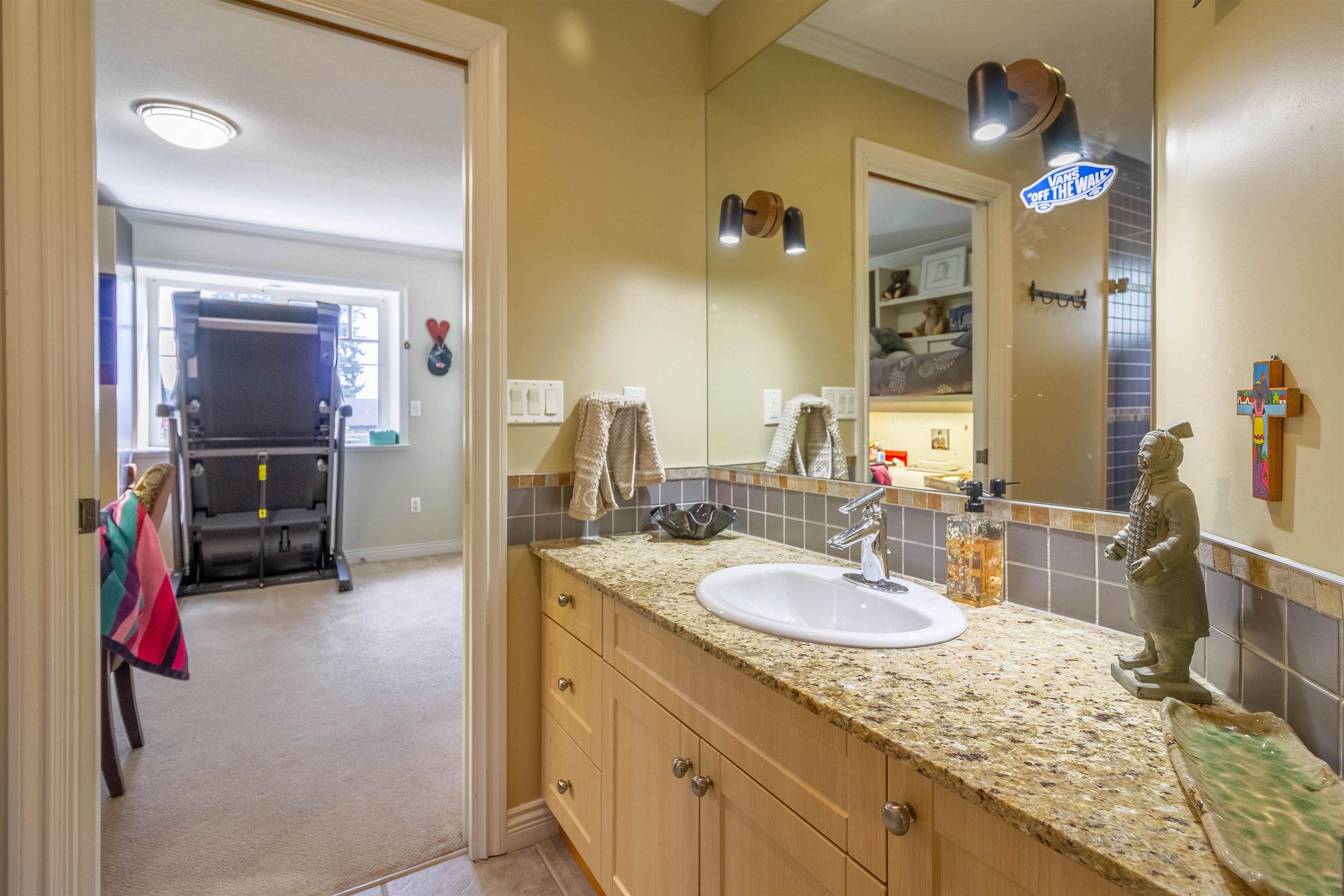 358 E 14TH STREET 22