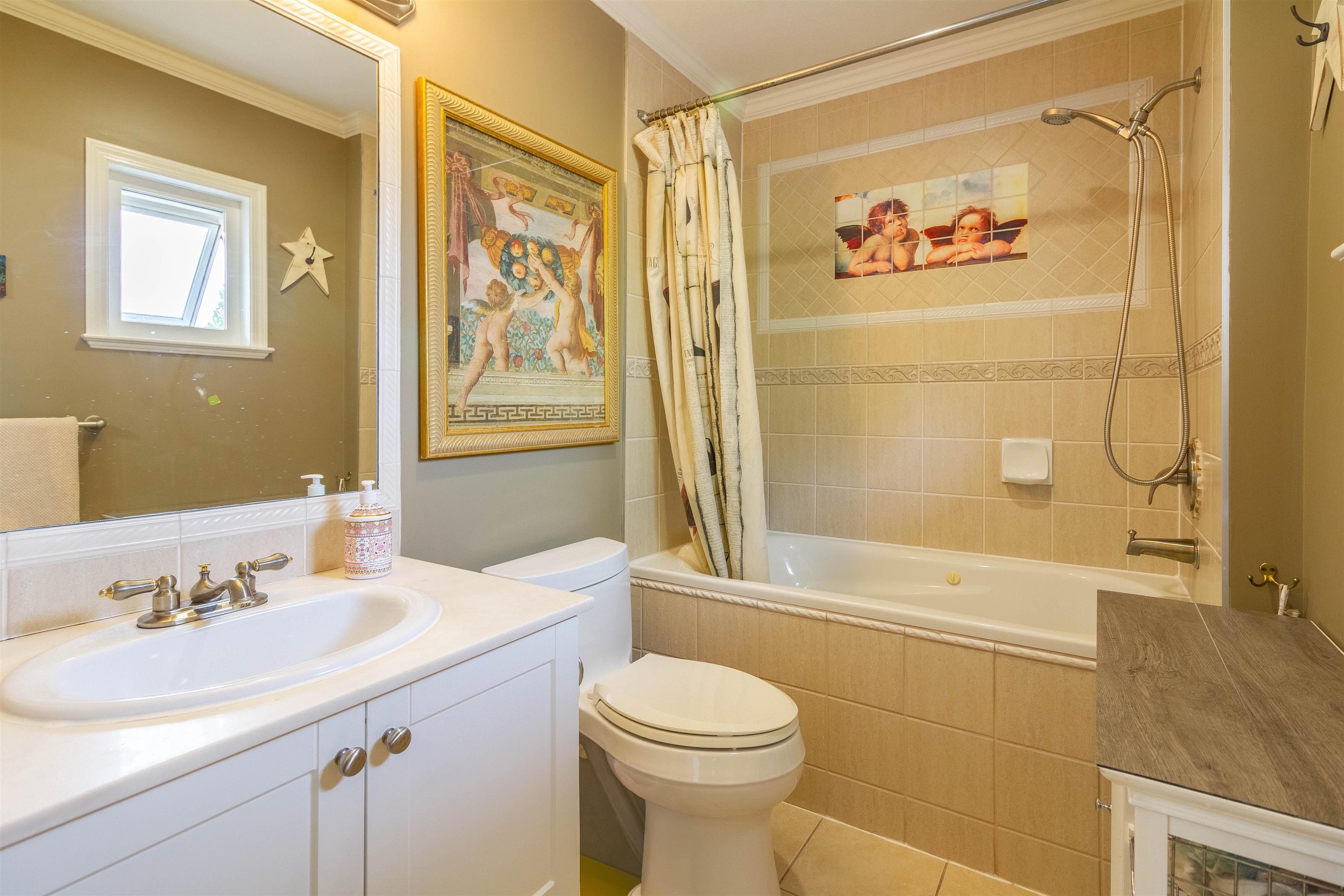 358 E 14TH STREET 25