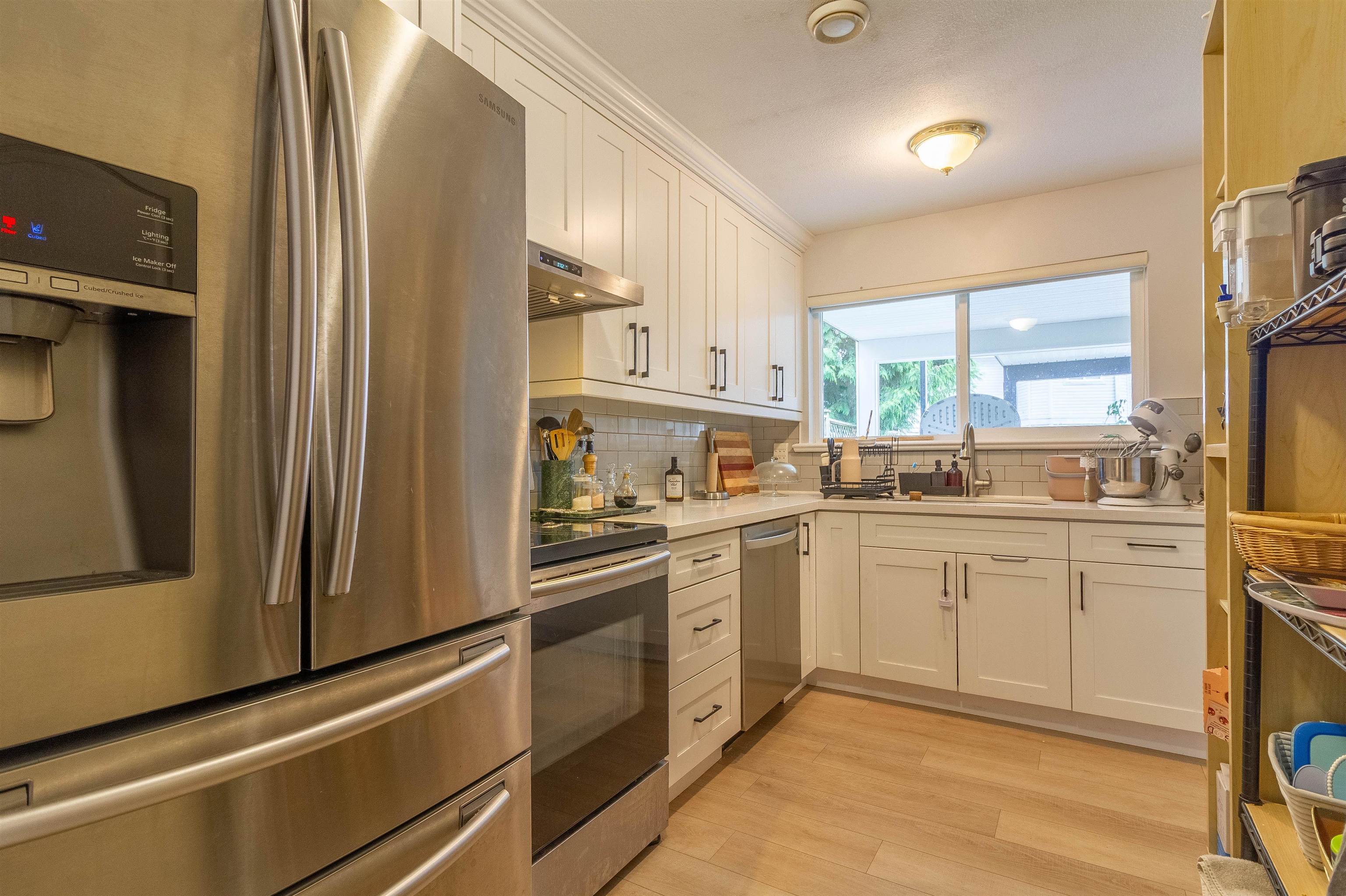 2115 BERKSHIRE CRESCENT 27