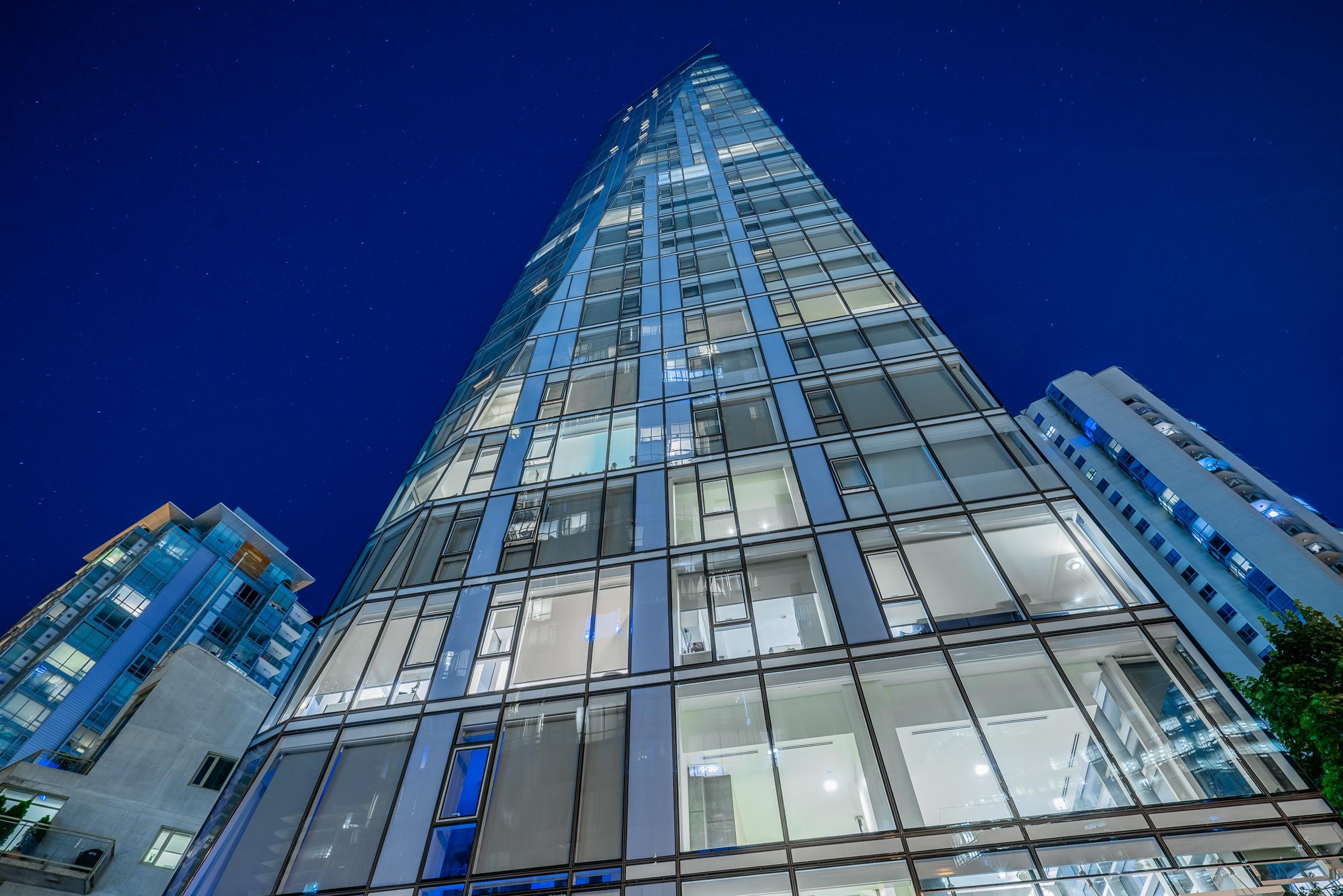 3101 1499 W PENDER STREET 32