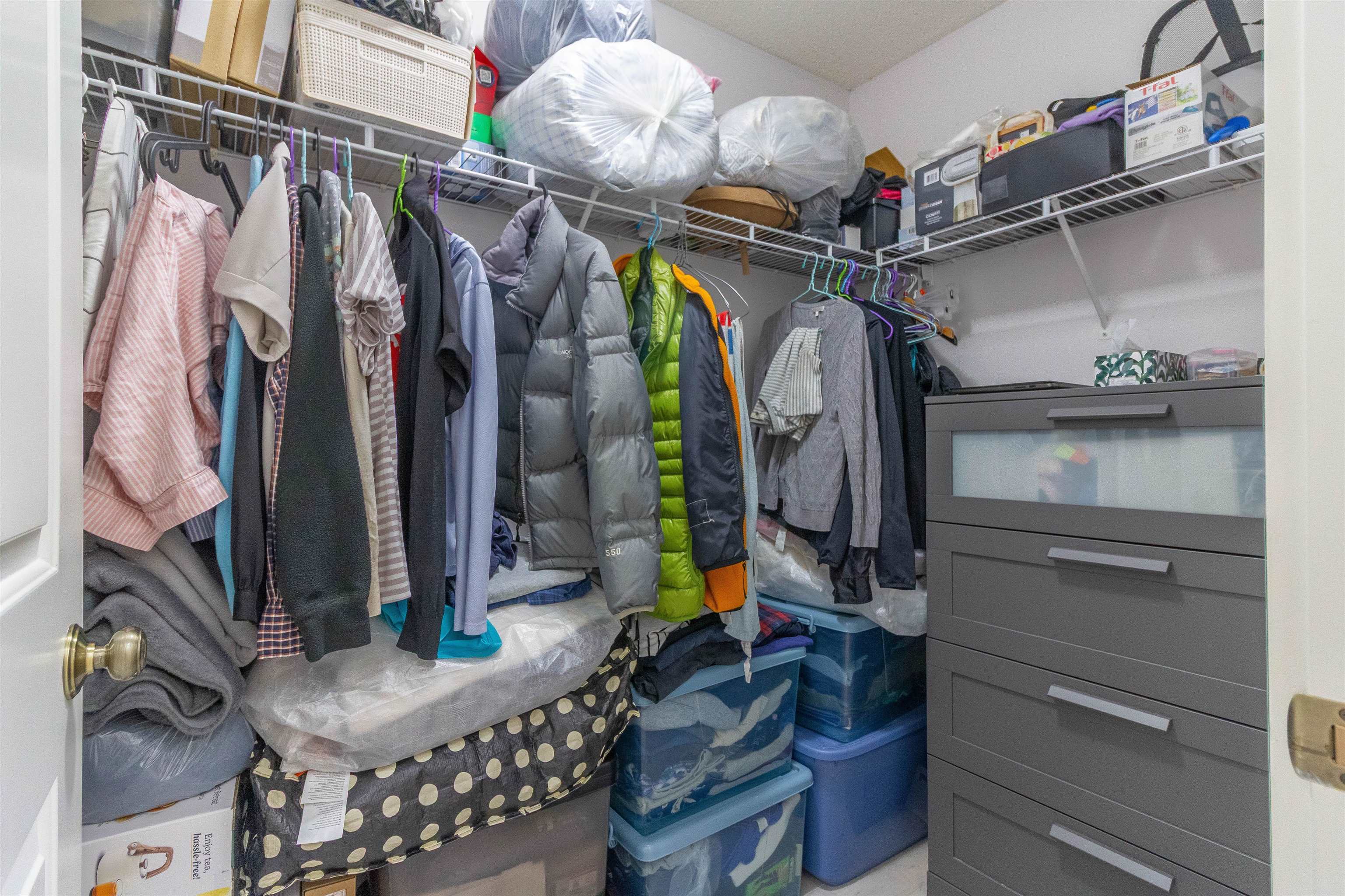 32 9229 UNIVERSITY CRESCENT 15