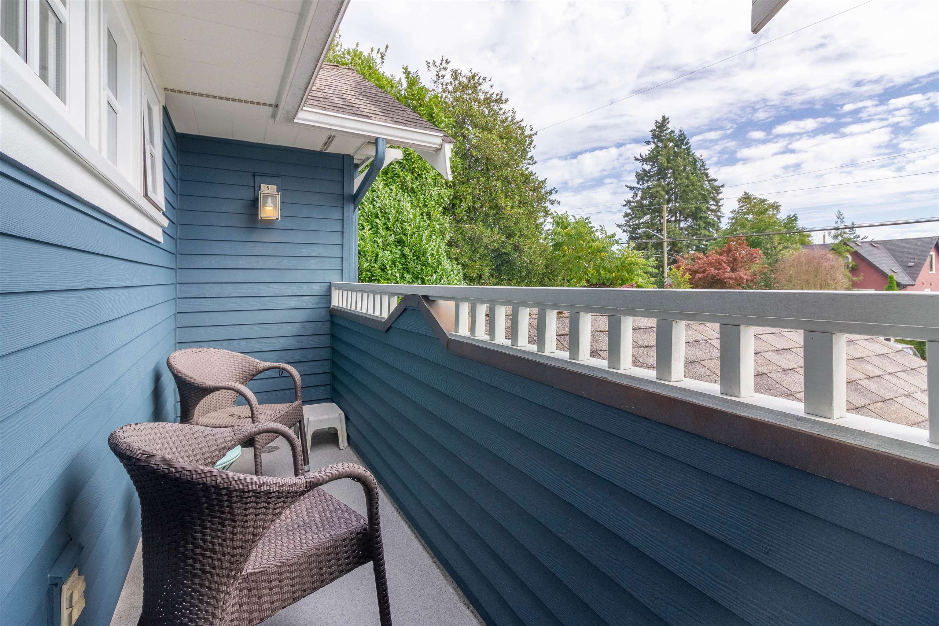 358 E 14TH STREET 18