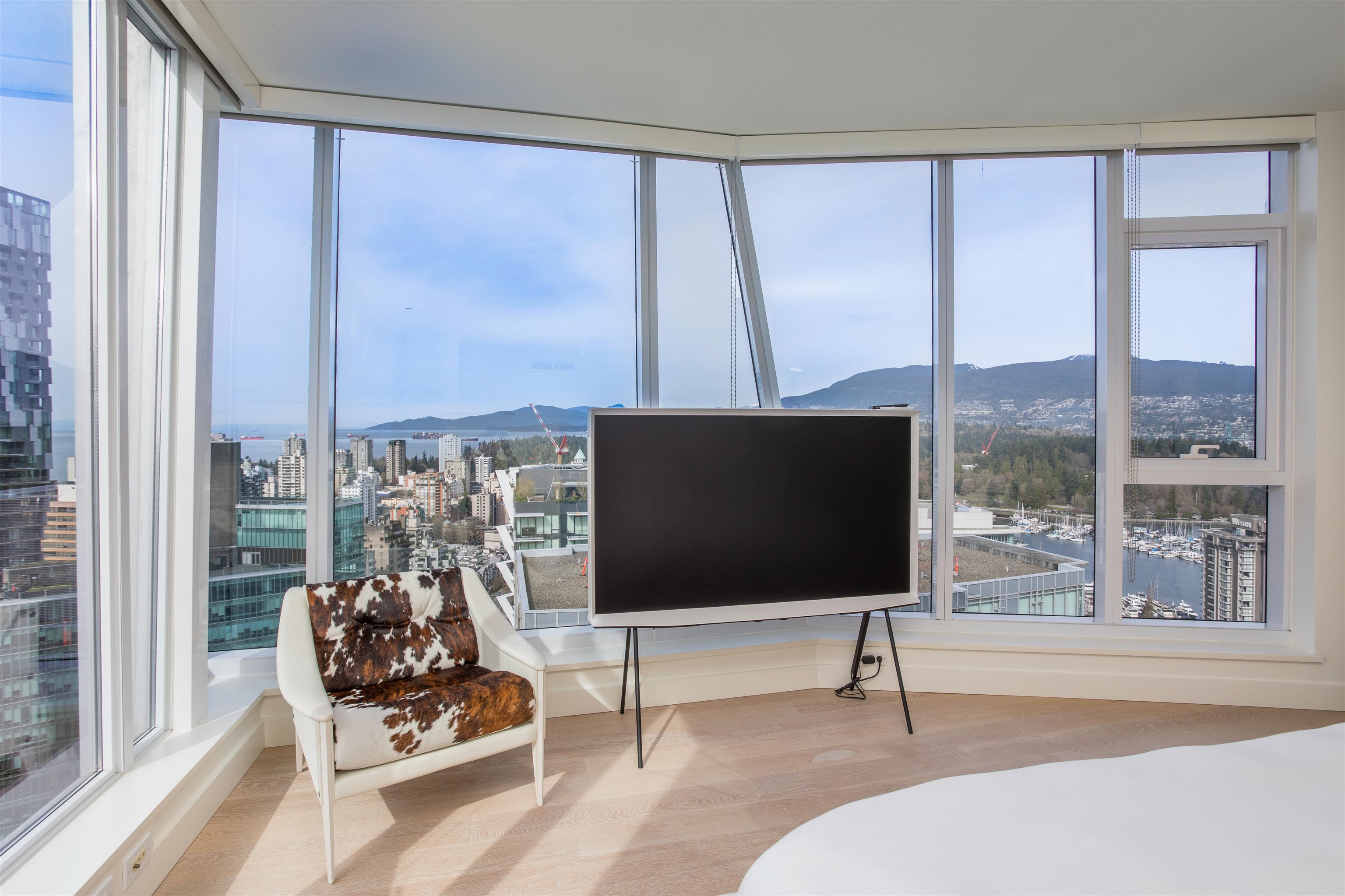 3101 1499 W PENDER STREET 14