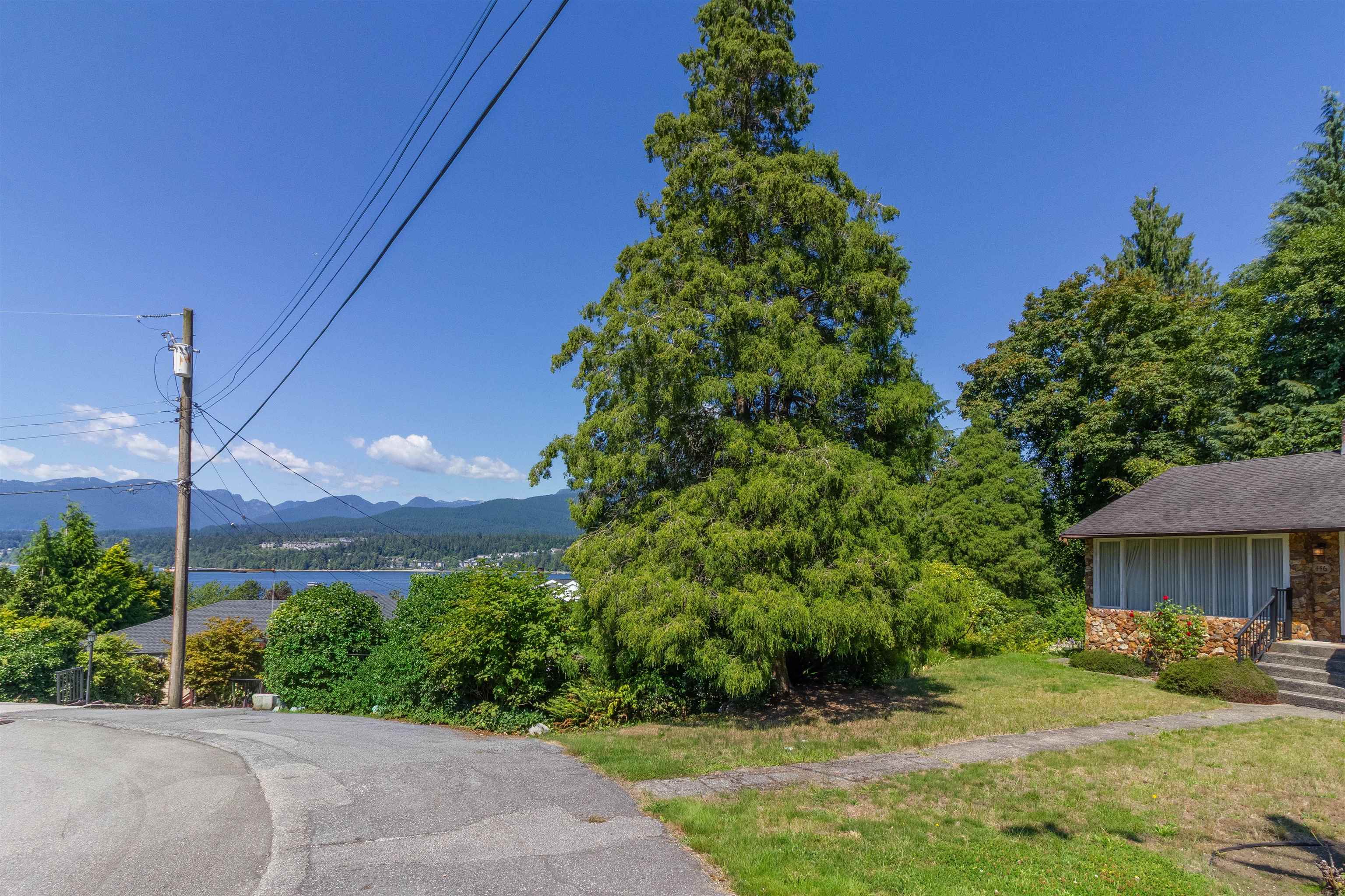446 Northcliffe Crescent 39