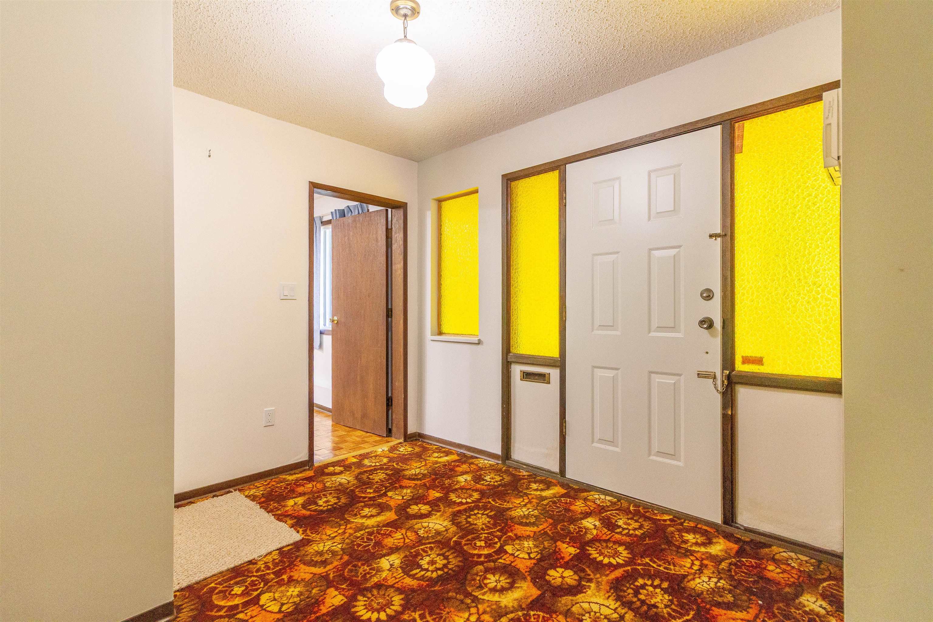 7107 Broadway 29