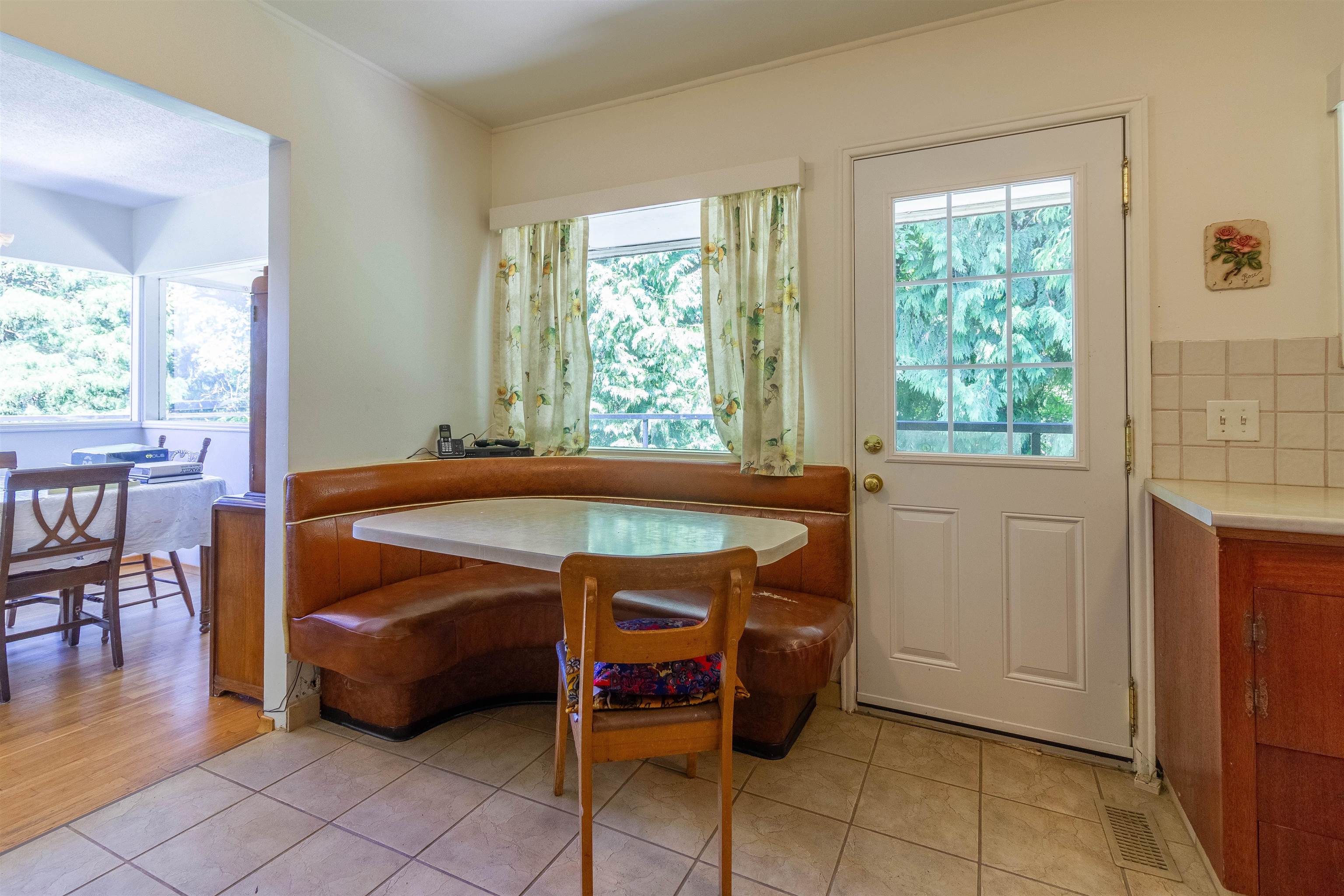 446 Northcliffe Crescent 18
