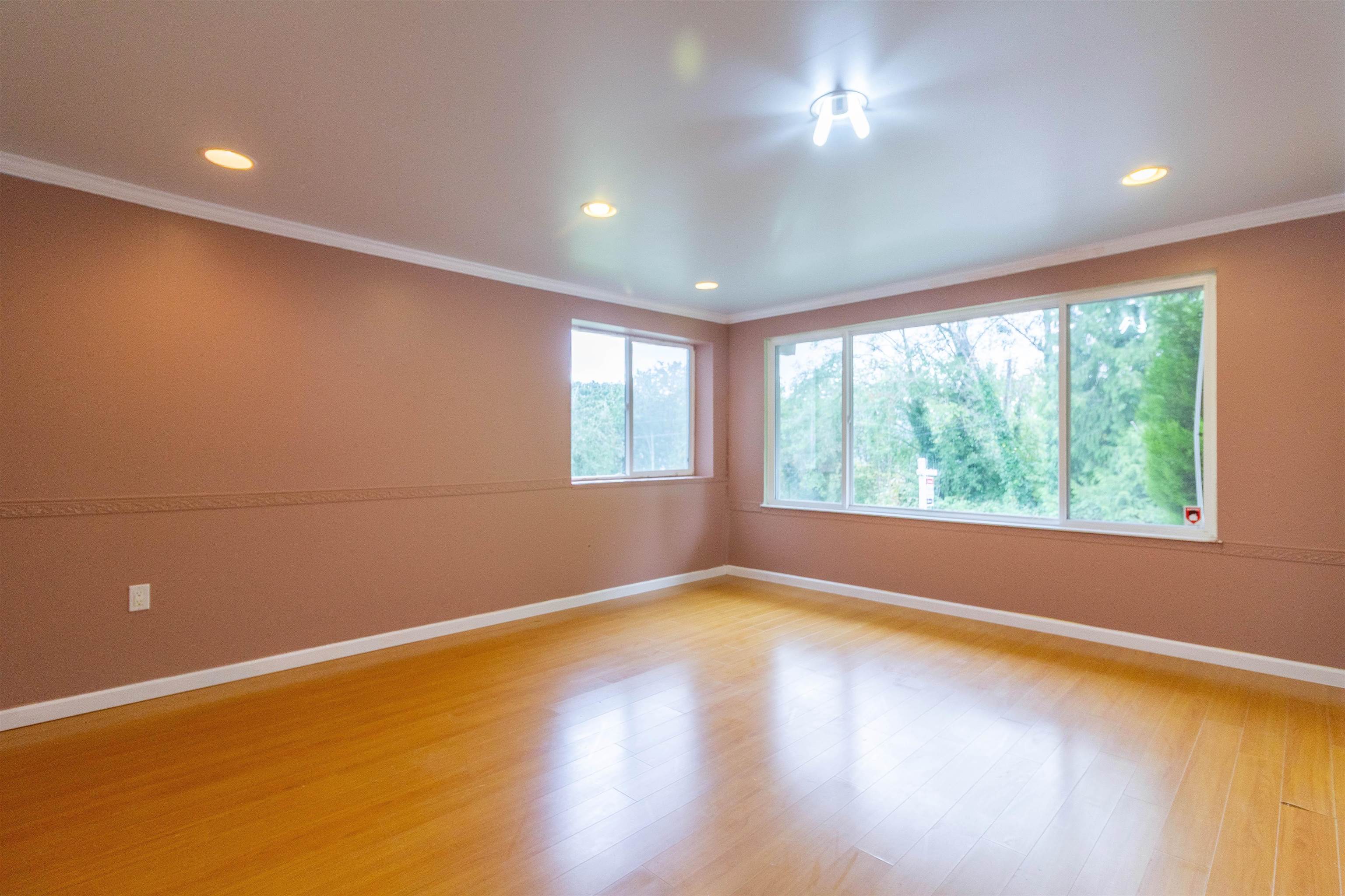 111 Fell Avenue 22
