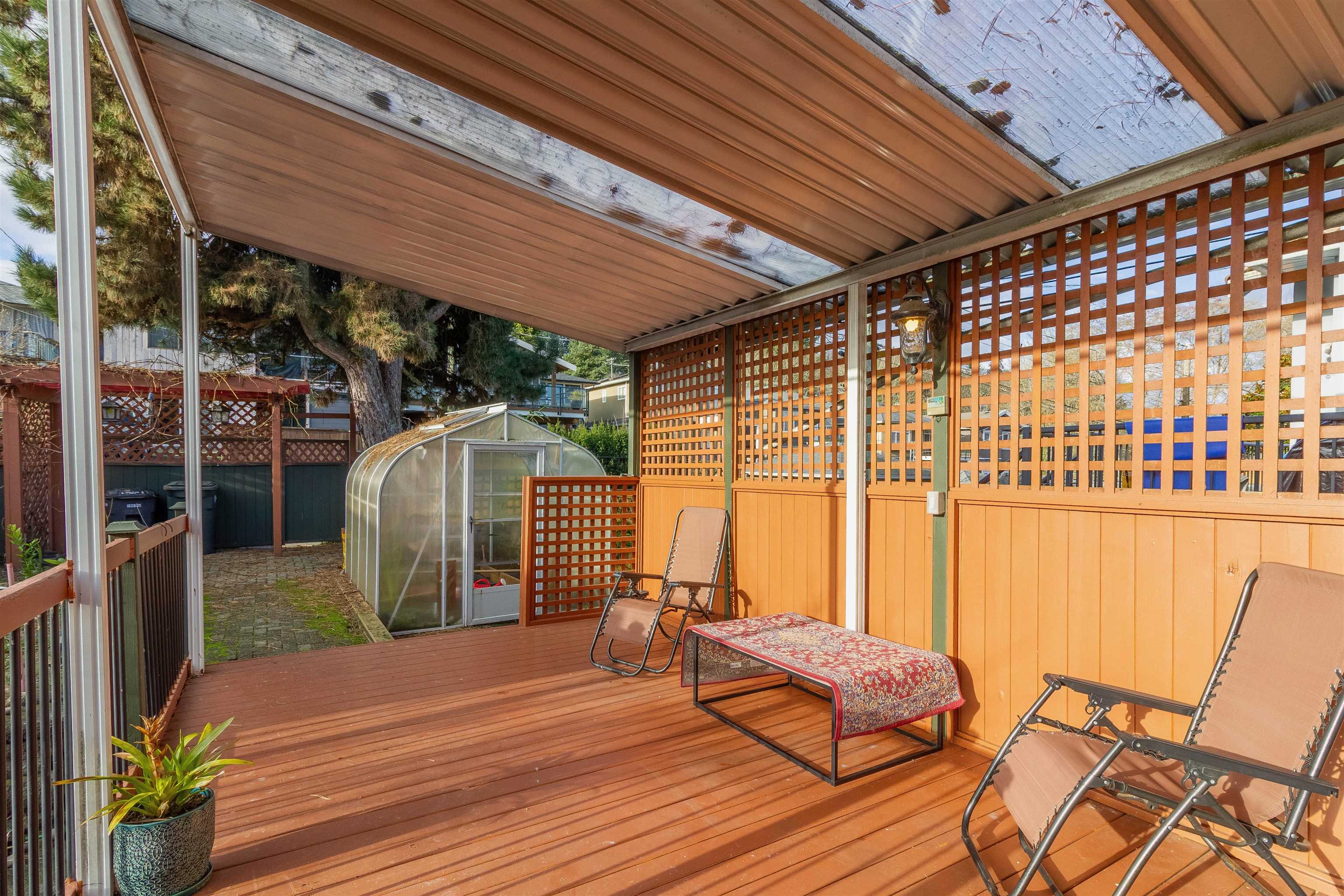 111 Fell Avenue 32