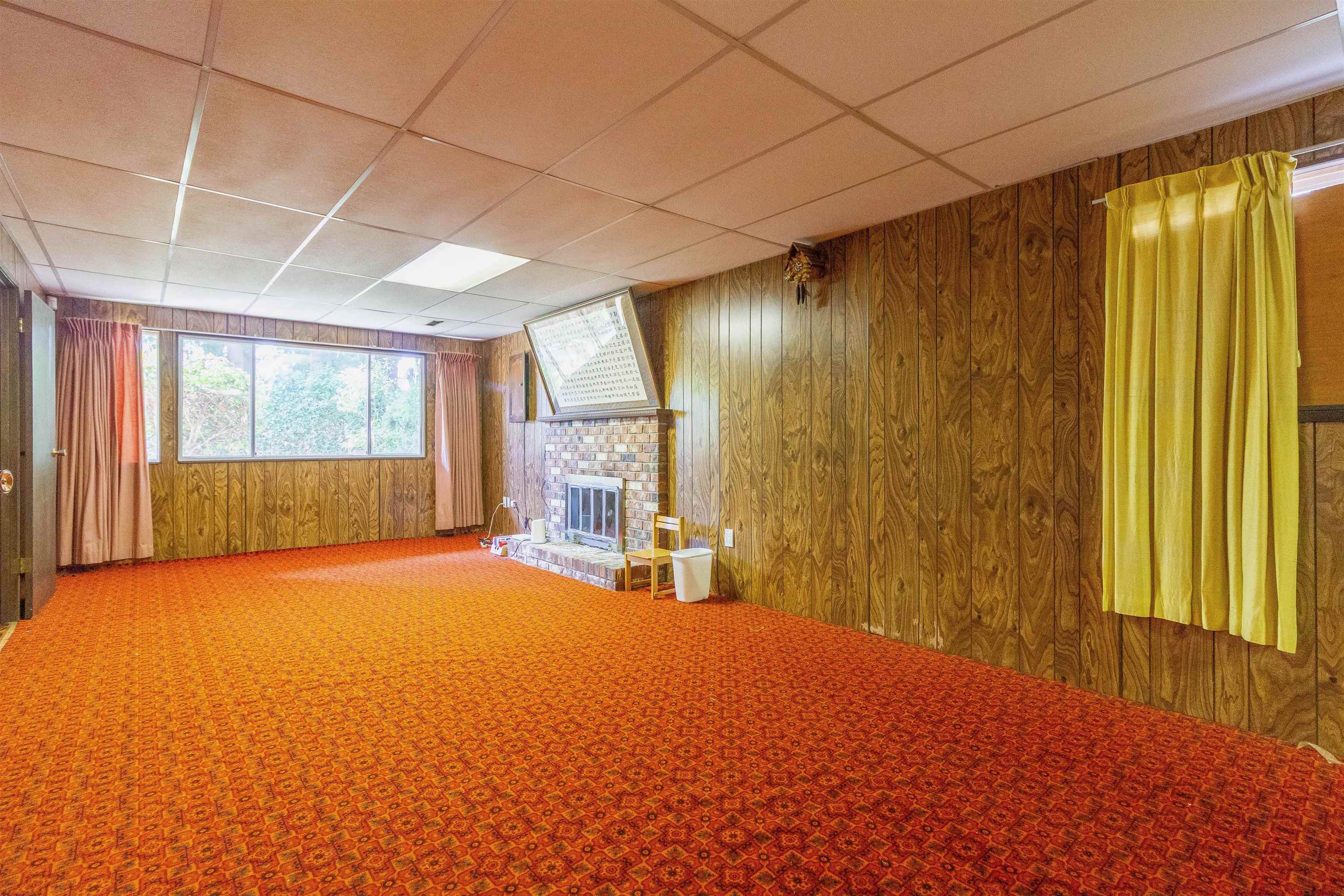7107 Broadway 22