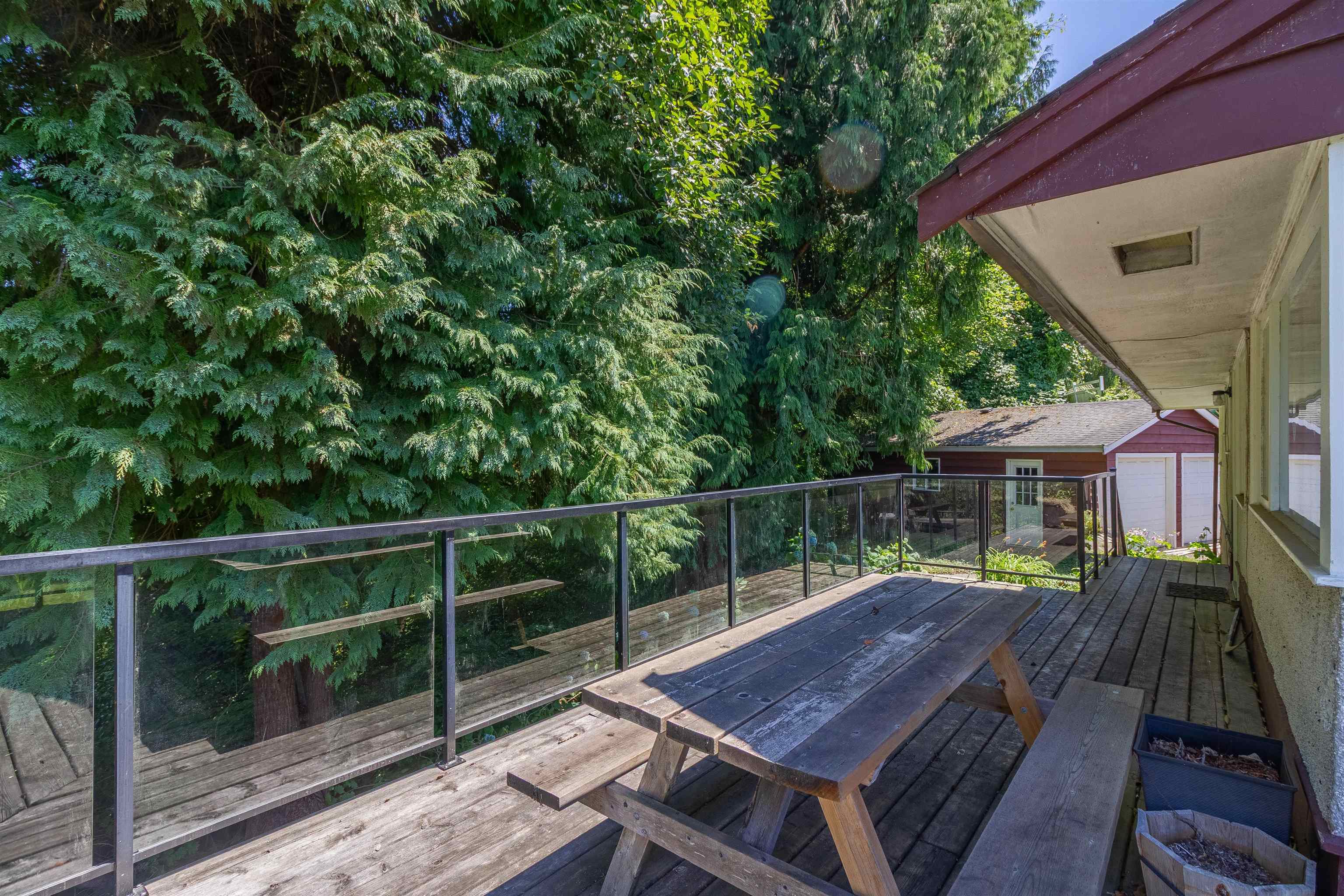 446 Northcliffe Crescent 7
