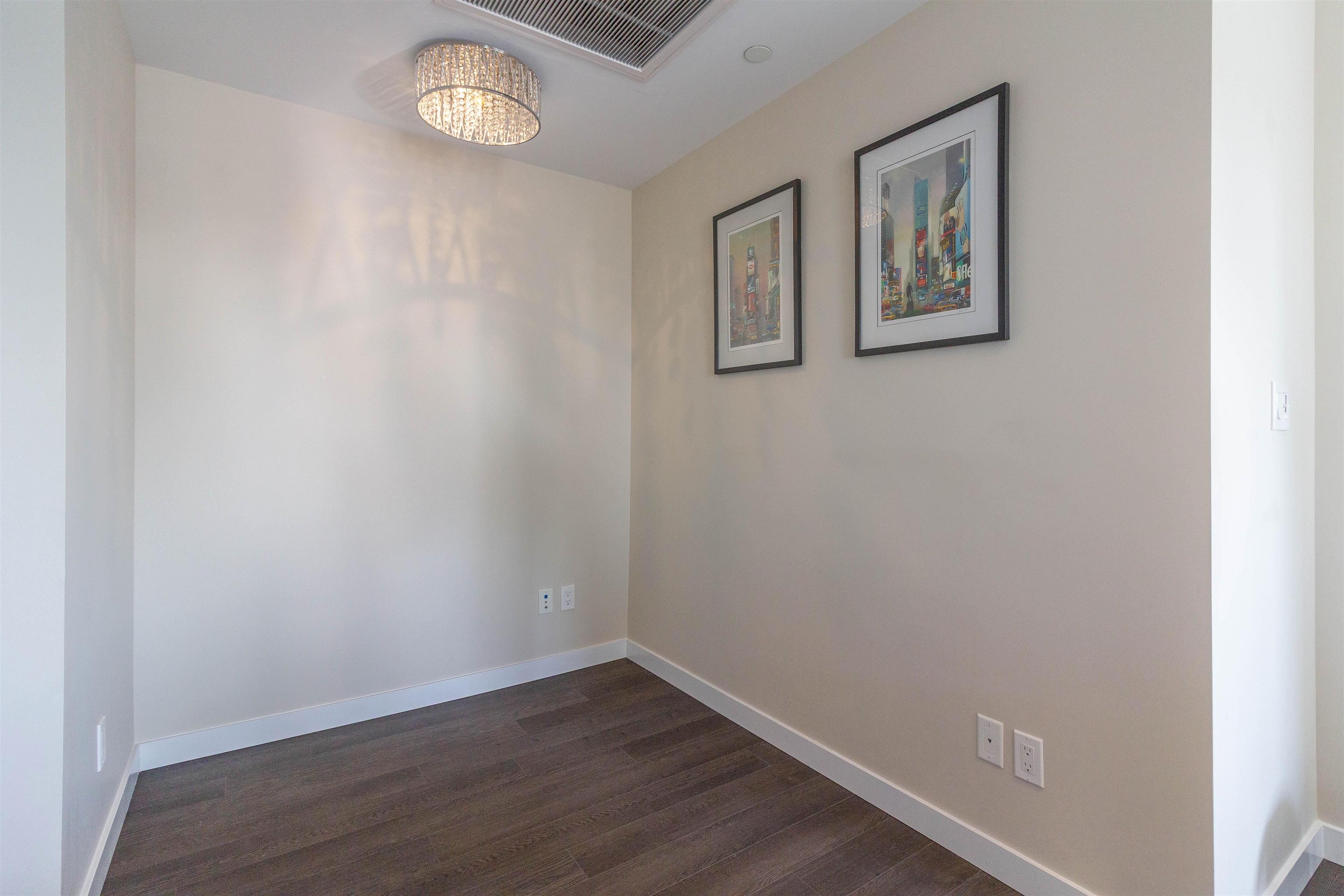 2301 - 4485 Skyline Drive 9