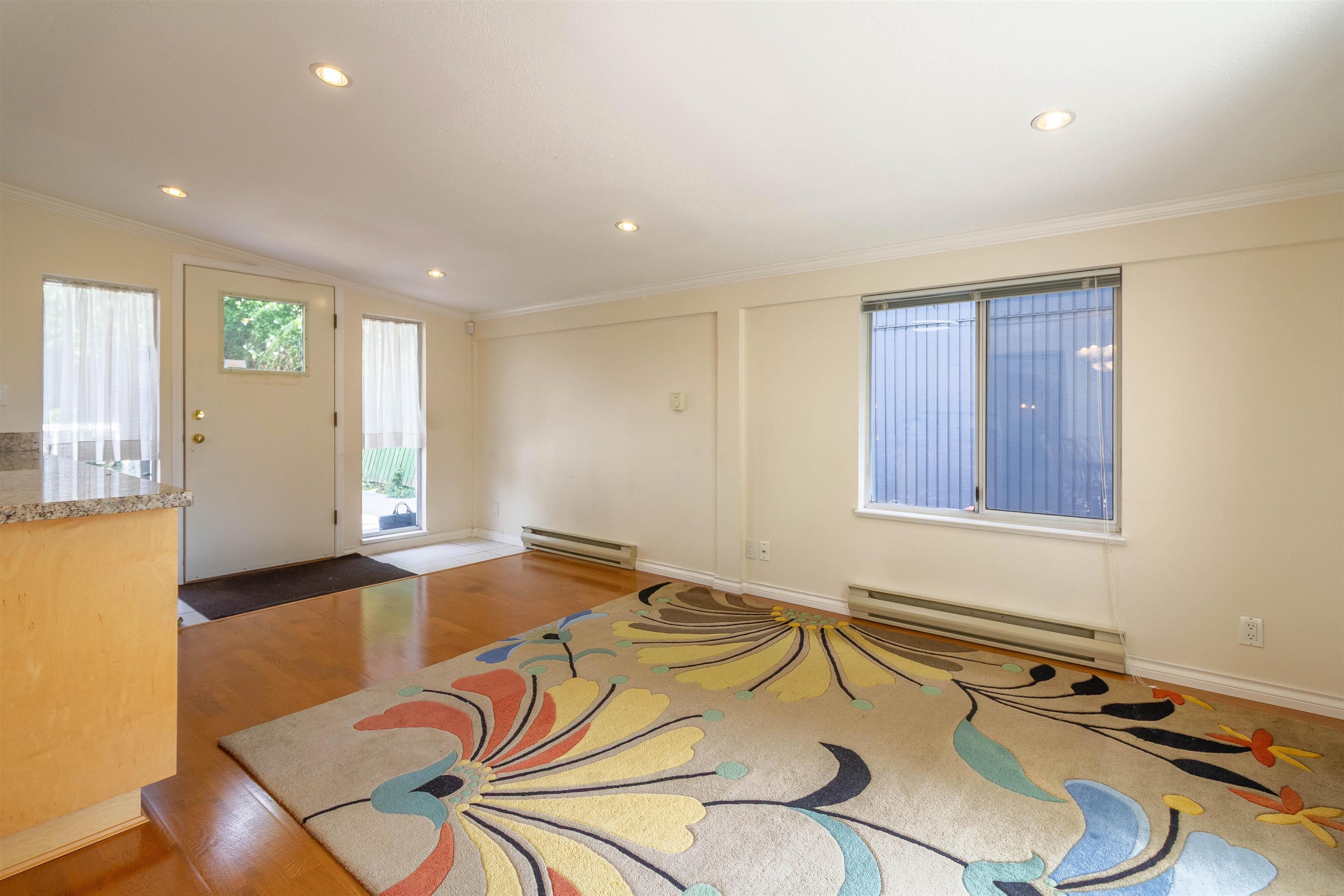 7107 Broadway 12