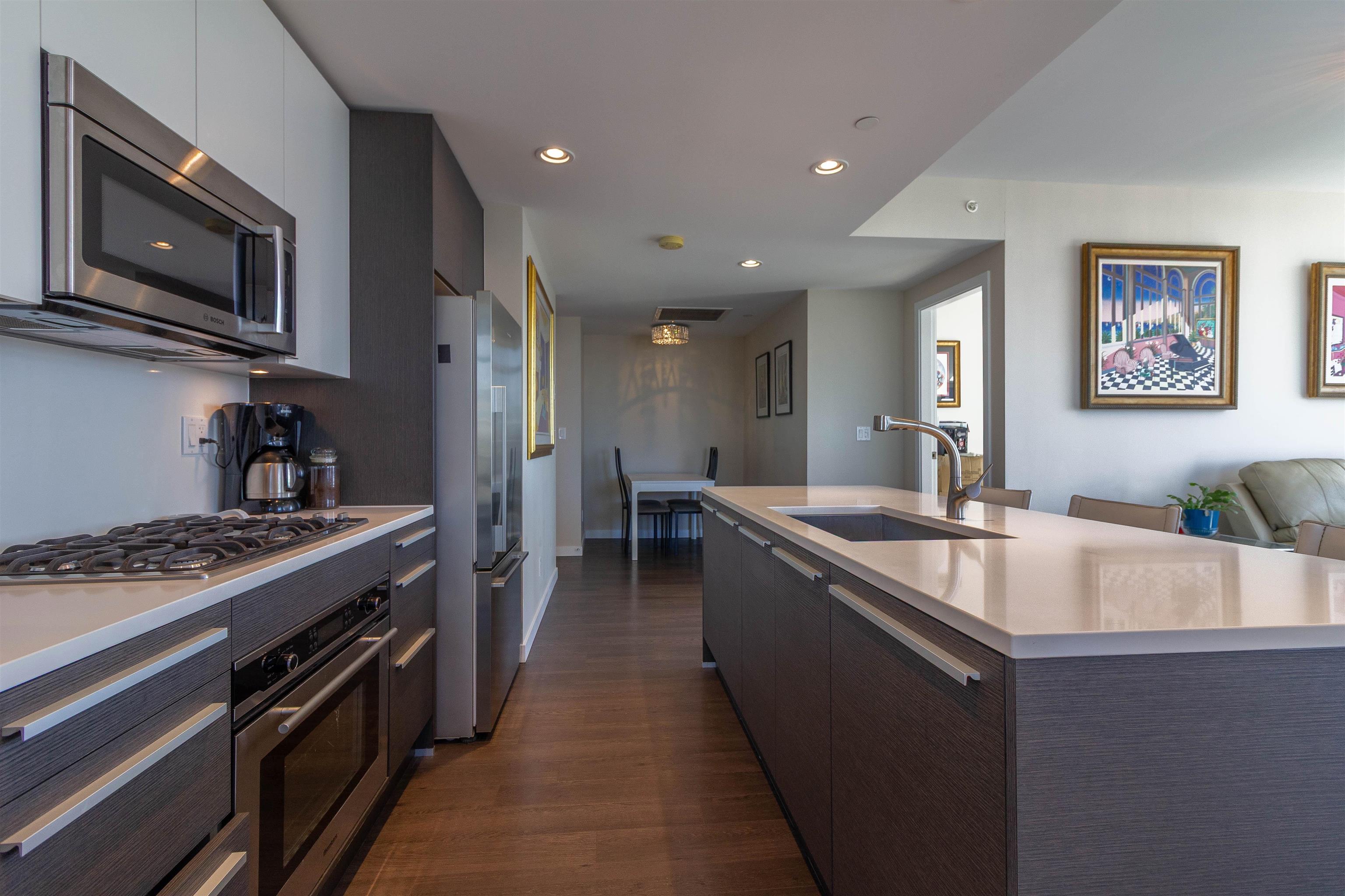 2301 - 4485 Skyline Drive 8
