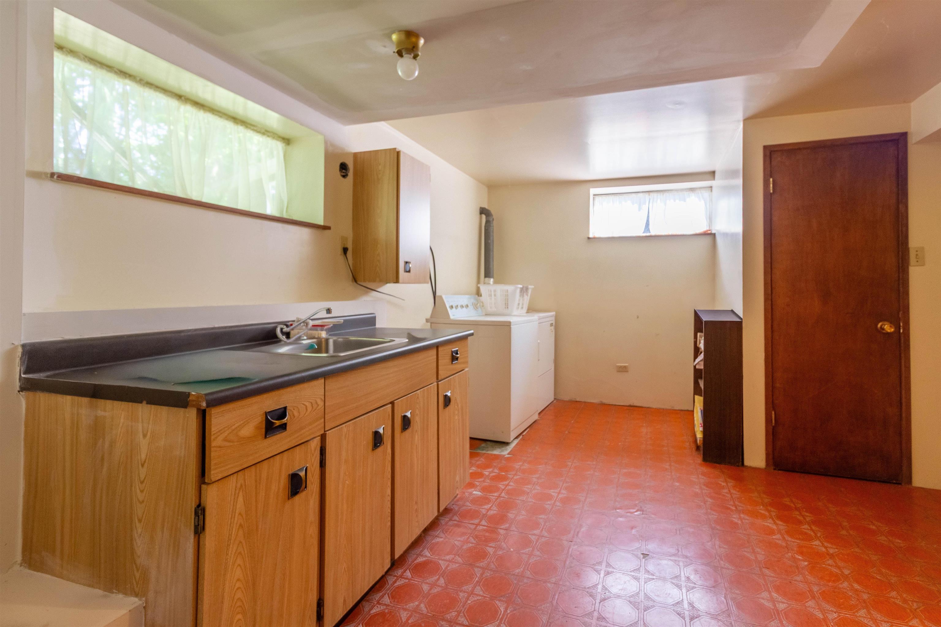 446 Northcliffe Crescent 31