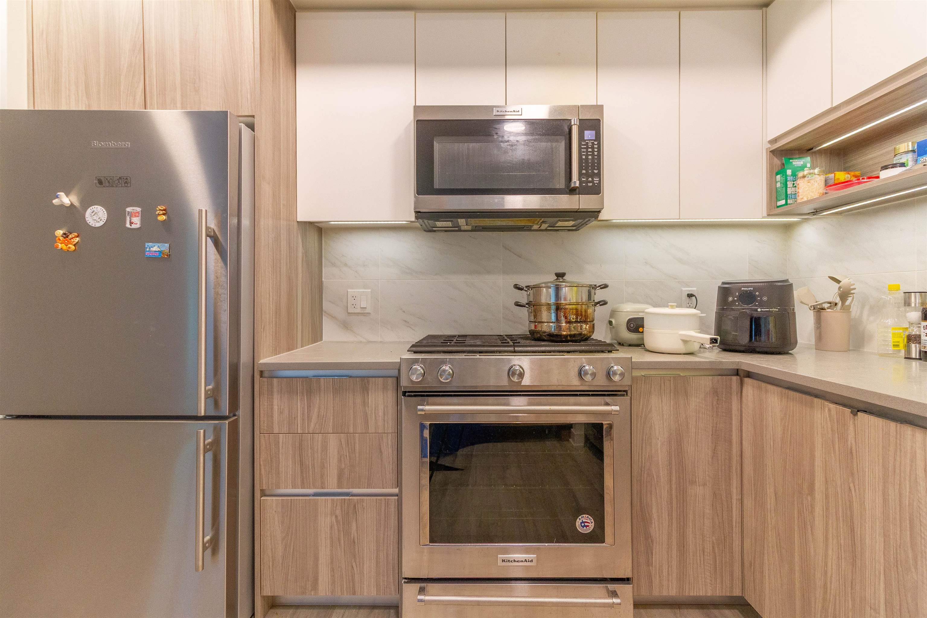 201 - 8940 University Crescent 7