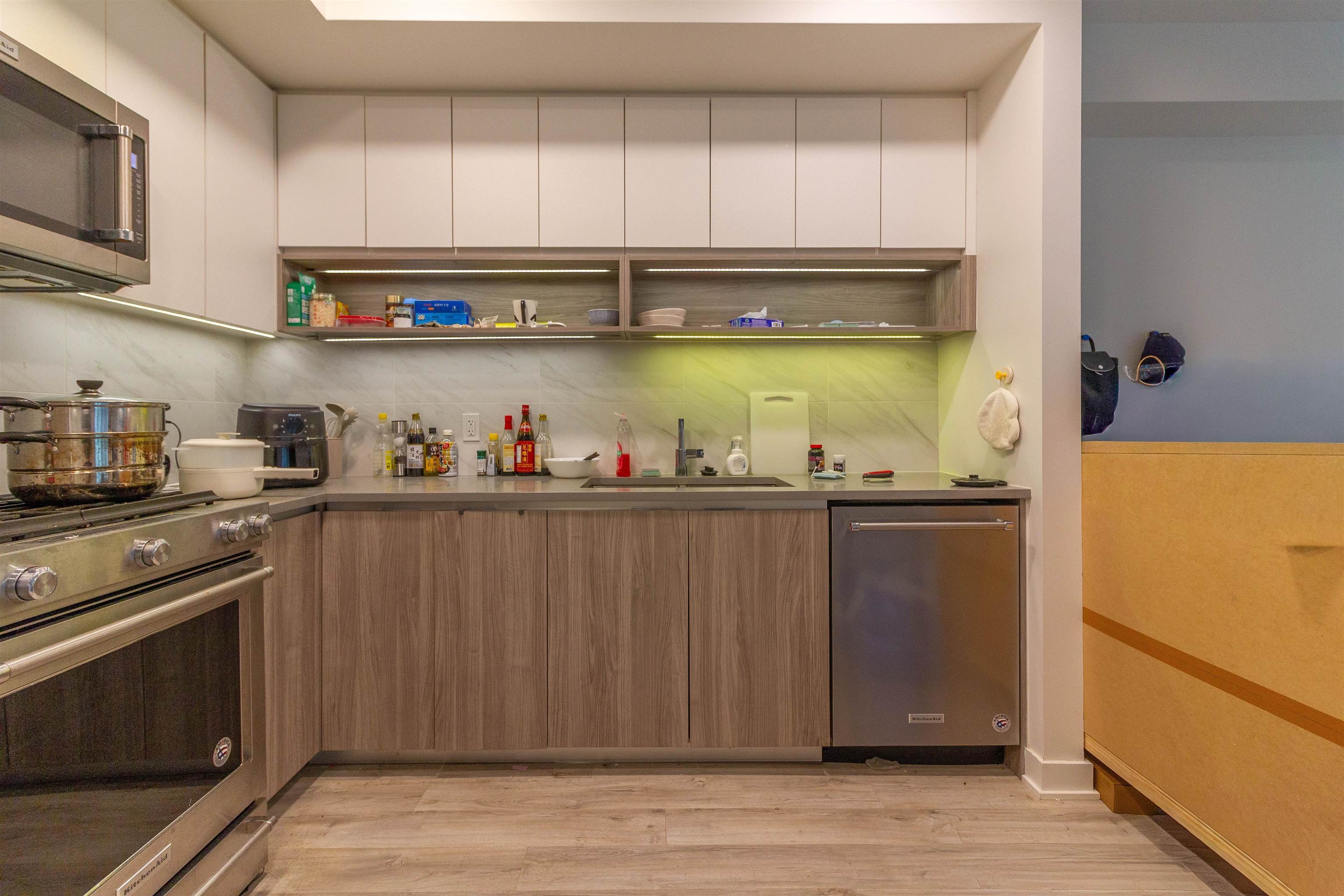 201 - 8940 University Crescent 8
