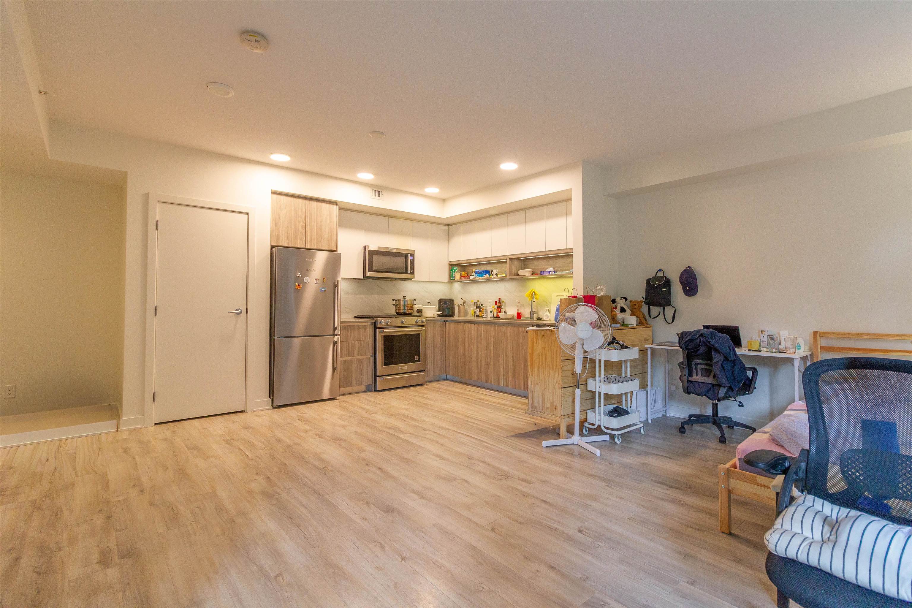 201 - 8940 University Crescent 5